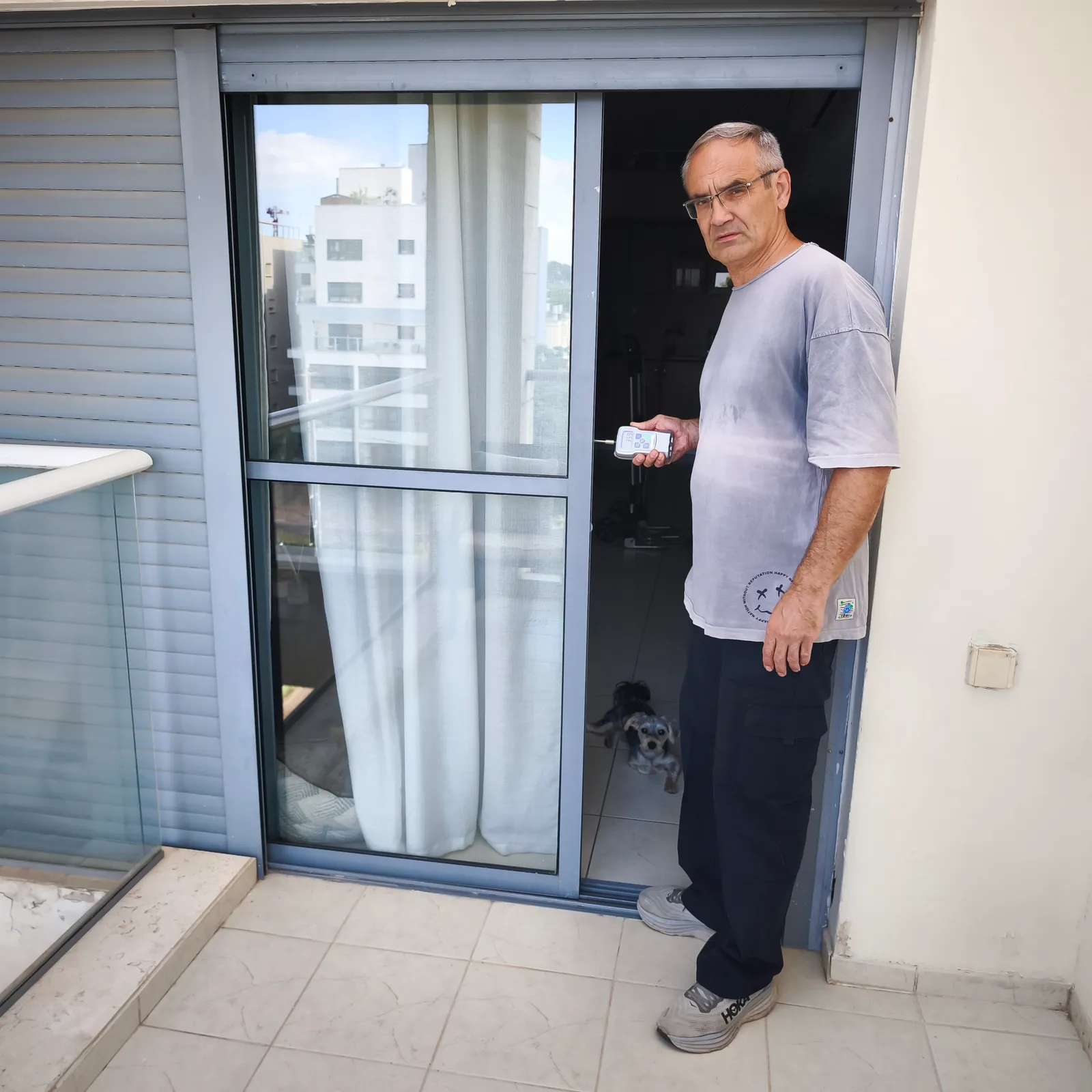 ליקויי אלומיניום וזיגוג - בדק בית בדיקת אלומיניום, זיגוג, חלונות ותריסים - איתור ליקויי התקנה ואיטום בבדק בית