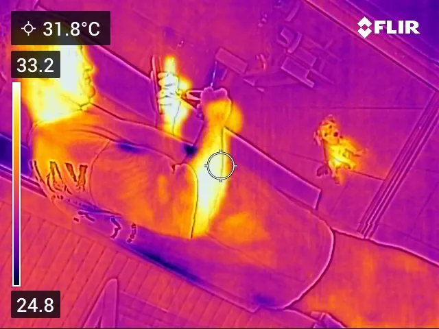 בדיקת אינסטלציה במצלמה תרמית - בדק בית איתור נזילות מים וצנרת סמויה בעזרת מצלמה תרמית - בדק בית